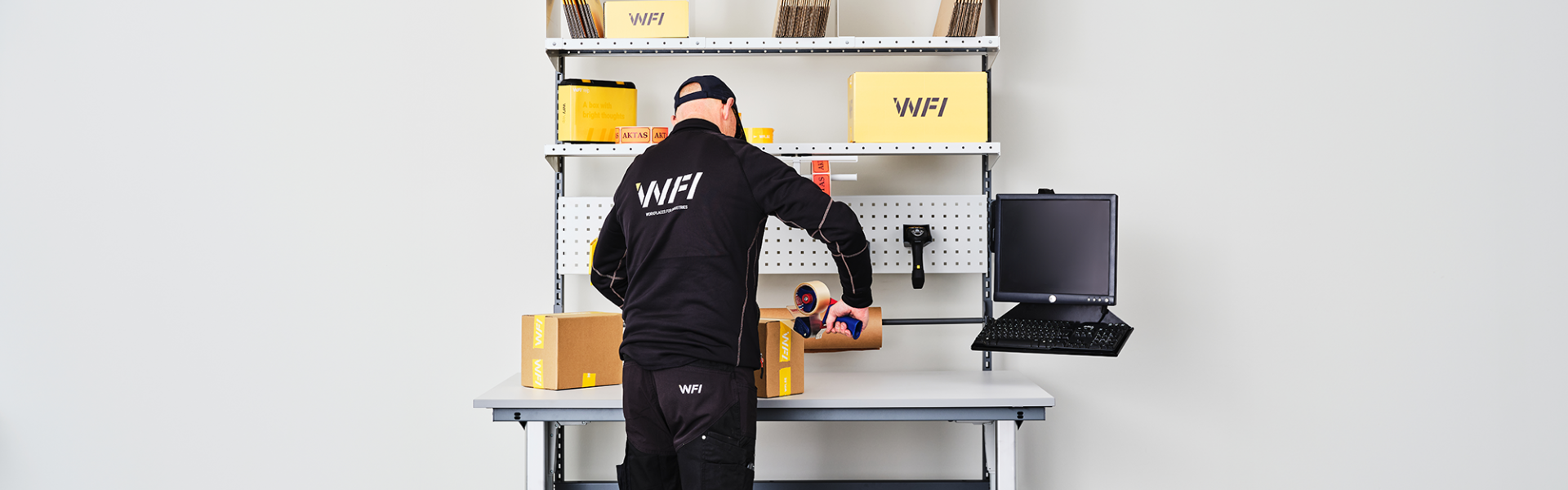 Höj- och sänkbara arbetsbord